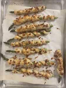 Baked Asparagus 4-Cheese Twists